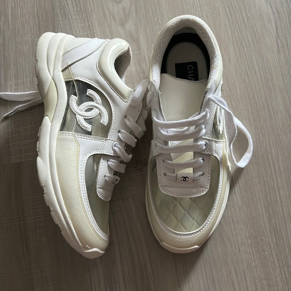 Sneakers Used